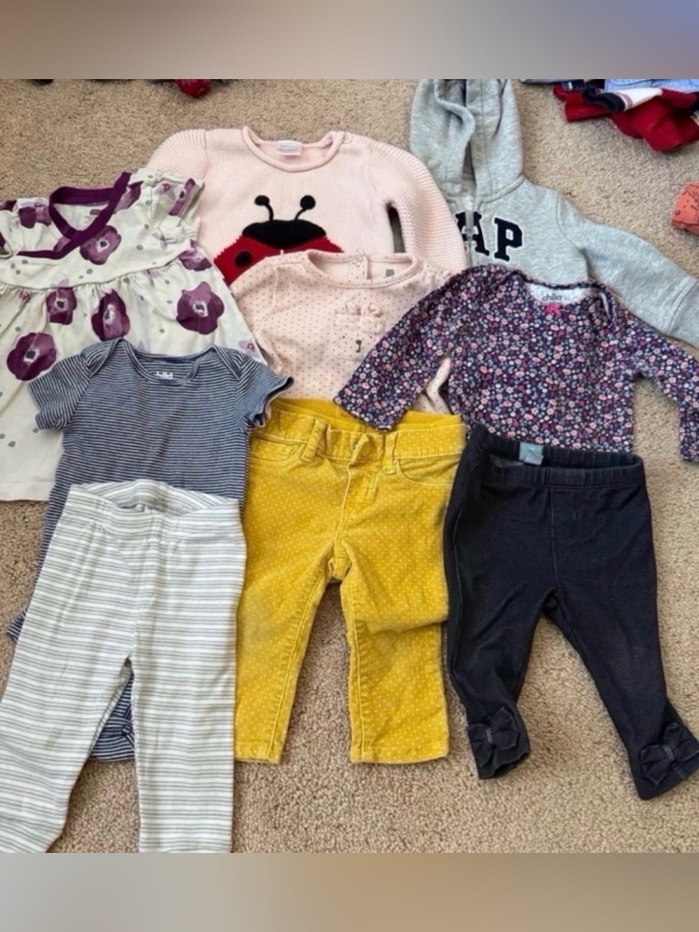 6-12 Months Girls' Yellow Dot Knit Pants with Floral & Knit Tops - Mixed Brands